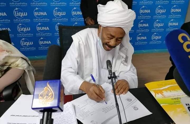 يعتزم موقعو الإتفاق الاطاري البحث عن خطة بديلة حال نكوص العسكريين عن تعهداتهم بالموافقة على الاتفاق النهائي بحلول 6 أبريل الجاري.