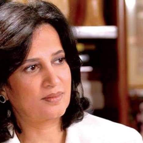 ملك البحرين يقيل وزيرة الثقافة