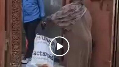 نازحة ترفض إغاثة إماراتية