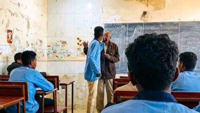 طالب يفجر الغضب